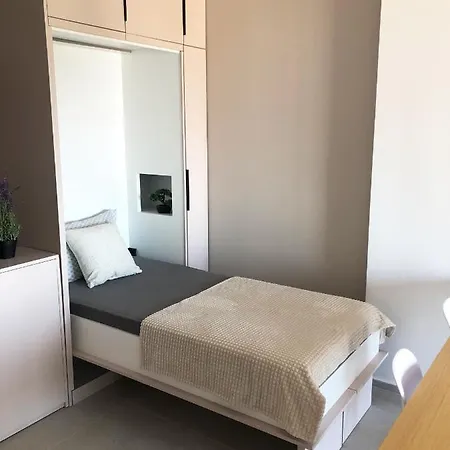 Nik