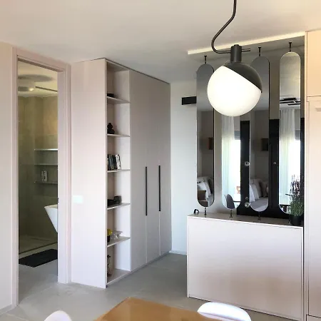 Nik Apartment